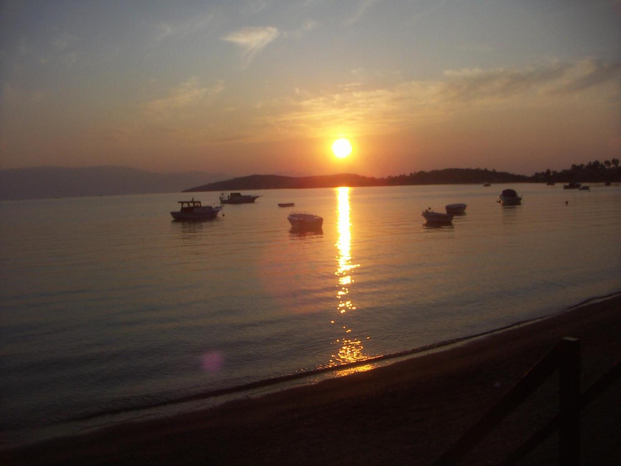 Melaike Hotel Foça Exterior foto